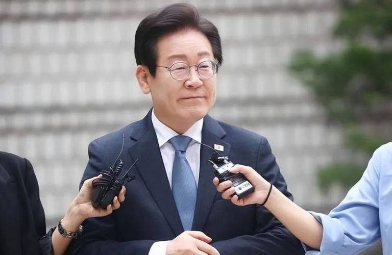 新澳2025天天正版资料和李在明正式宣誓就职与李在明是什么党