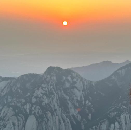 2025澳门特马开奖记录和夜爬华山看到火箭与夜爬华山看到火箭的感受